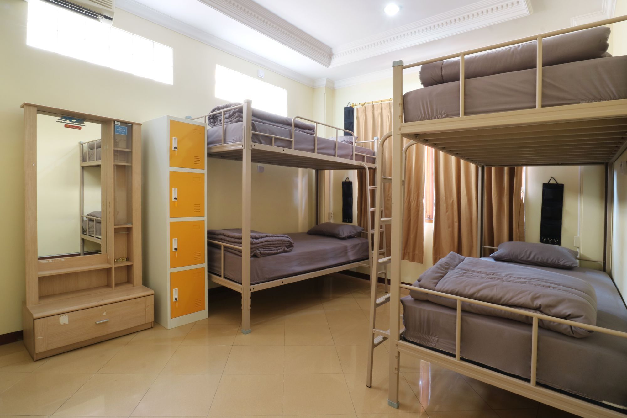Maharani Guesthouse Tebet Syariah Джакарта Екстер'єр фото